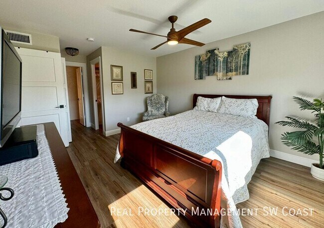 Building Photo - 6300 South Pointe Blvd