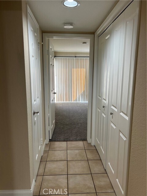 Building Photo - 1030 Vista Del Cerro Dr
