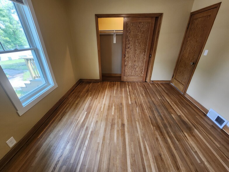 Main level bedroom 2 - 260 1st St S