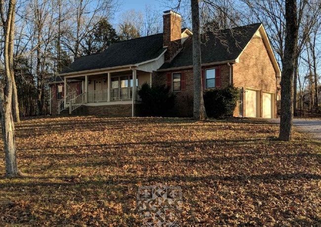 Building Photo - 9919 Maxwell Ln