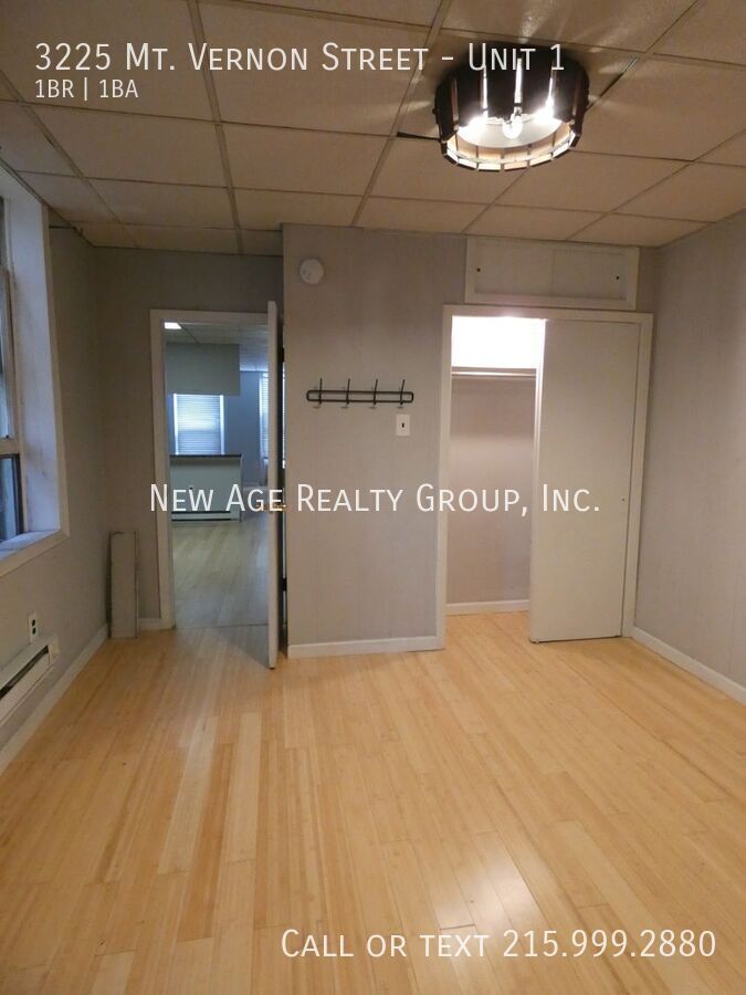 Building Photo - 3225 Mt Vernon St