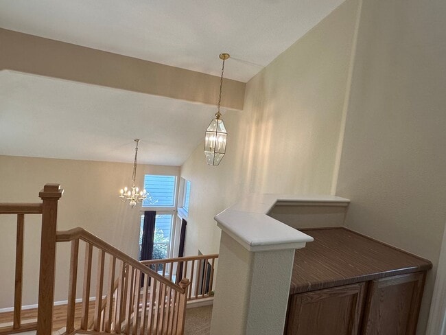 Building Photo - Beautiful 3 Bed + Bonus Room, 2.5 Bath Home!