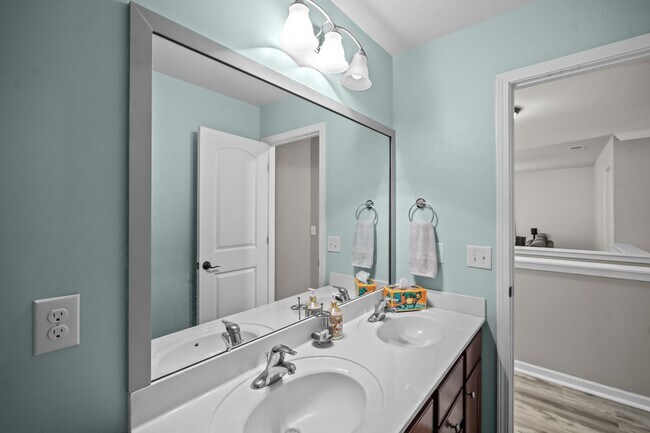 Building Photo - Relax by the Water – 4BR Home with Pond Views in Creekside
