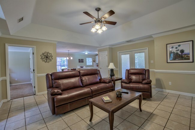 Building Photo - 209 Westminster Dr