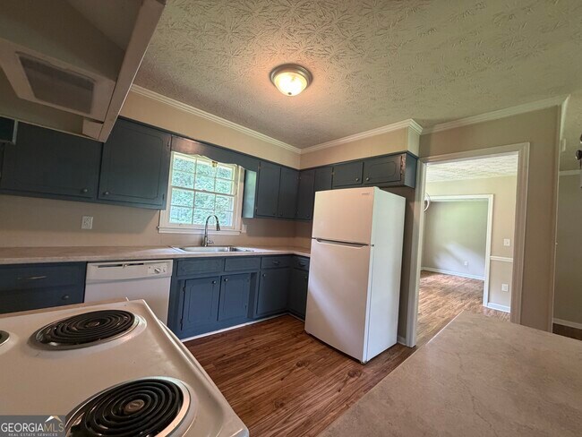 Building Photo - 1140 Barber Creek Dr
