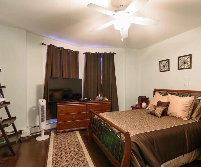 Building Photo - 1212 Washington St