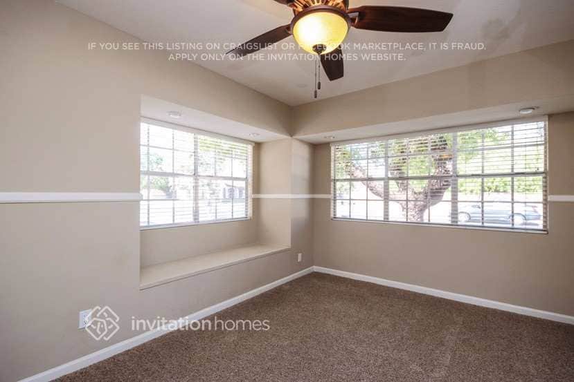 Building Photo - 3861 W Ivanhoe St