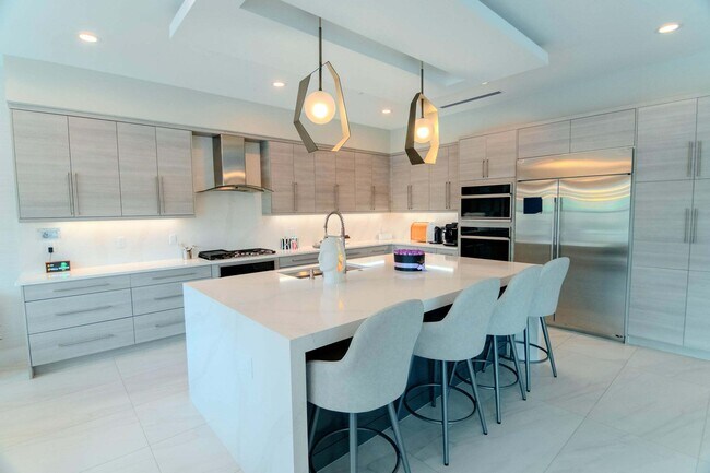 Building Photo - 8305 Fishhawk Falls Ct