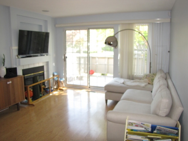 Building Photo - 2BR/1.5BA Townhouse *Near Parkers Lake!* - Plymouth- Available Sept 1!
