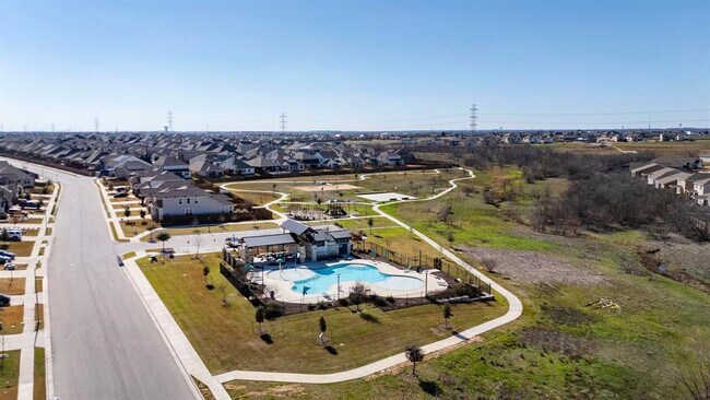 Building Photo - 17708 Zinfandel Dr