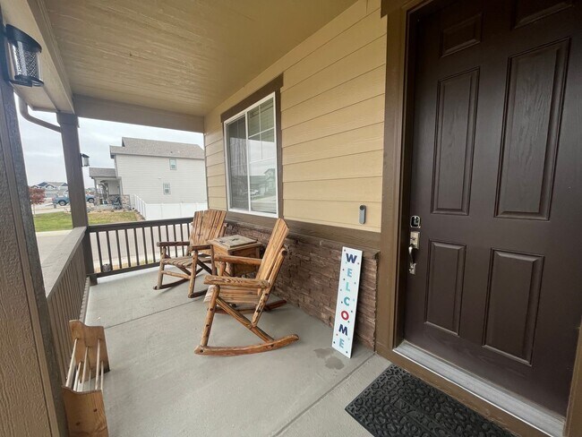 Building Photo - Beautiful Home in Windsor