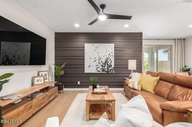 Building Photo - 9001 W Rancho Dr