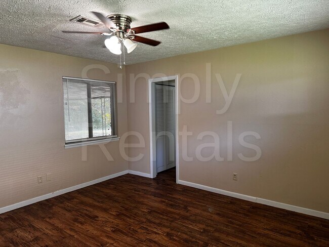Building Photo - 214 Brookhaven Terrace