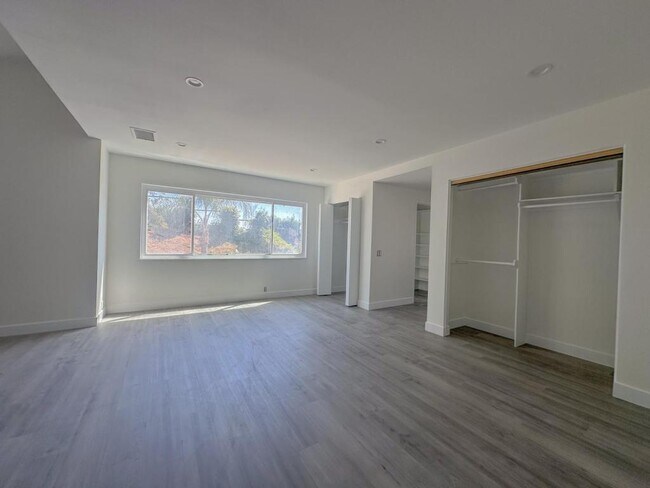 Building Photo - 25512 Maximus St