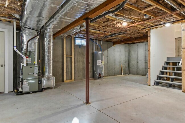 Building Photo - 95 Honeysuckle Rd