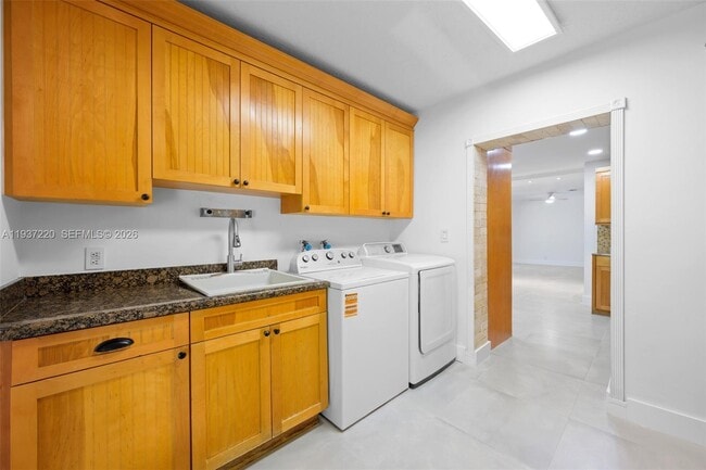 Building Photo - 5300 SW 162nd Ave