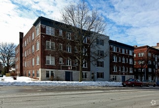 Building Photo - Kenwood