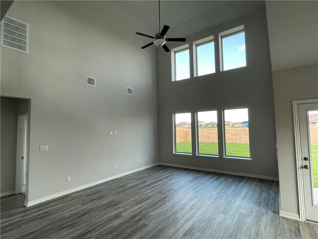 Building Photo - 14109 Pennington Ln