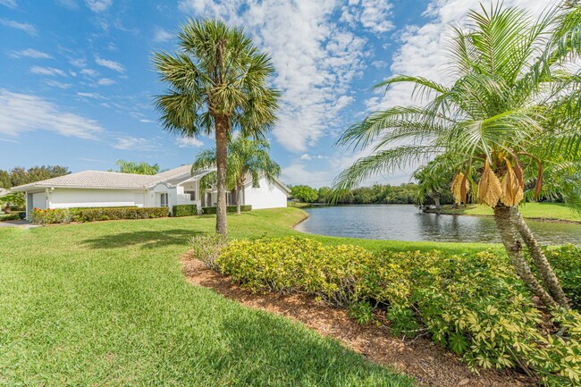 Building Photo - 1700 Aynsley Way