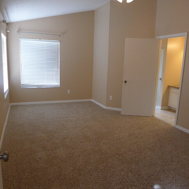 Building Photo - Pool home in Holiday Springs at Suntree