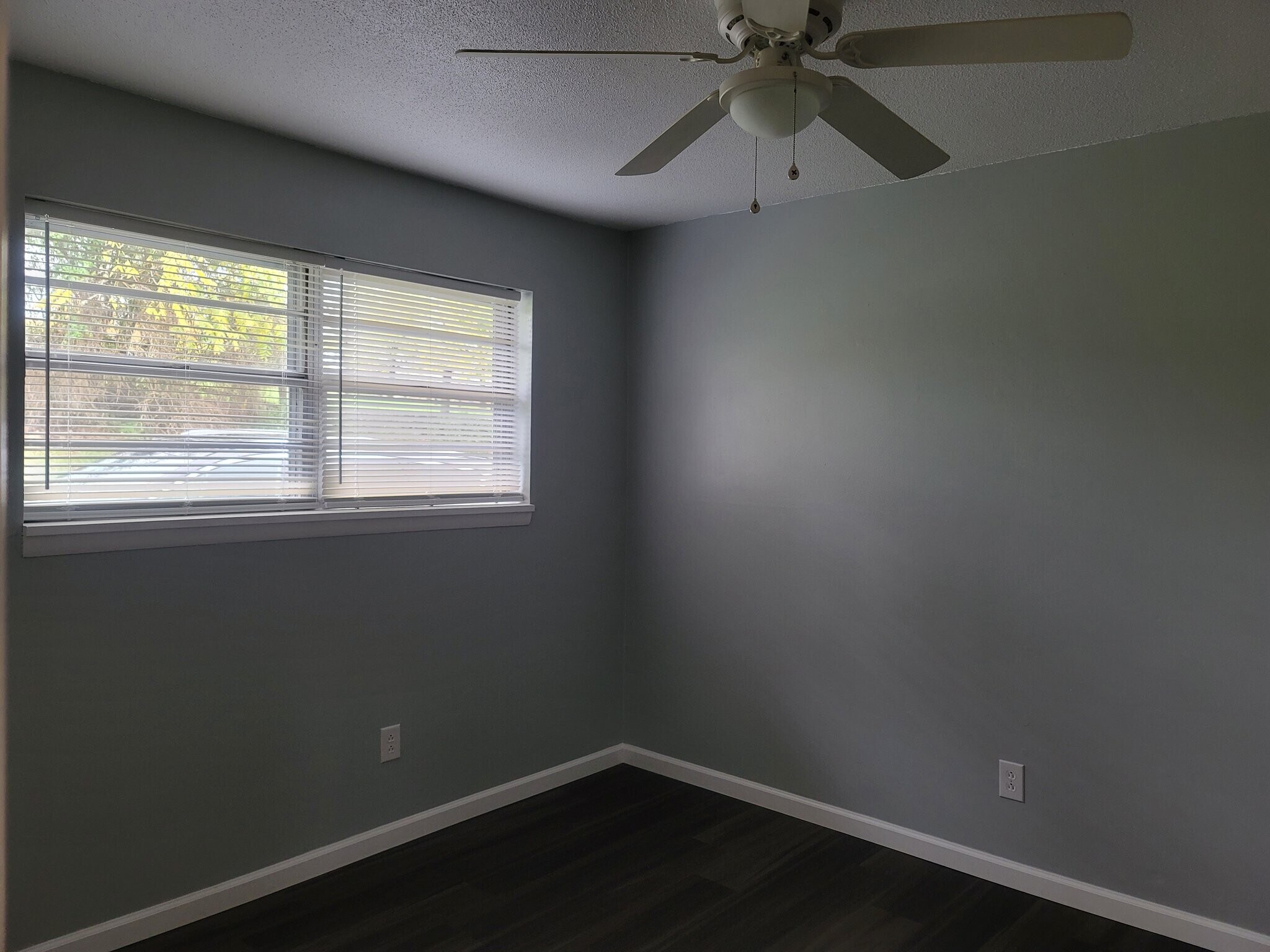 Building Photo - 248 Leach Cir