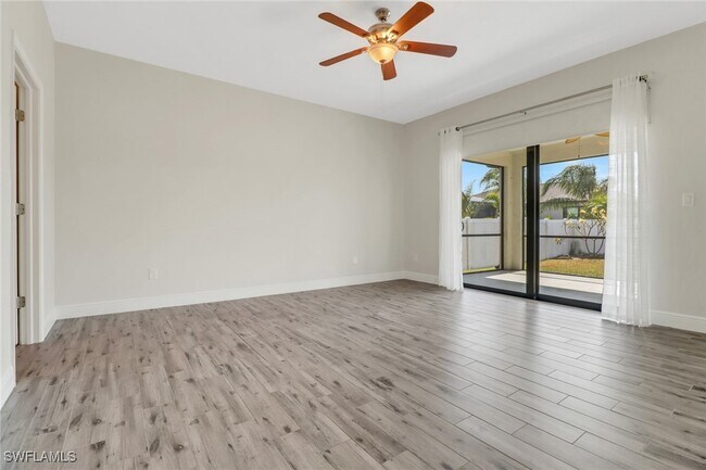 Building Photo - 1704 NW 11th Pl
