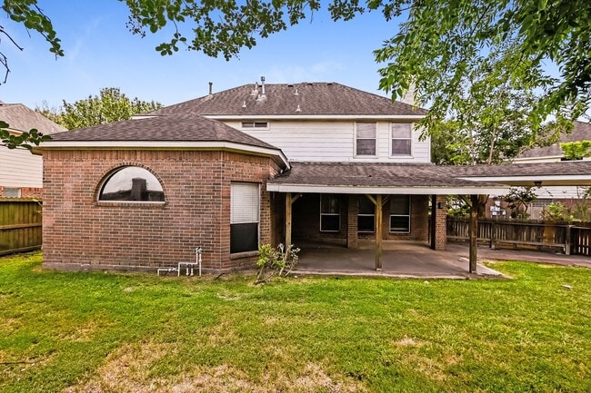 Building Photo - 2634 Vermillion Dr