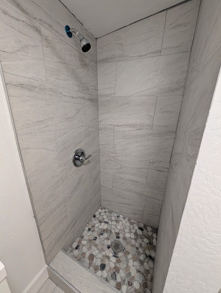 Building Photo - 1909 E 99th Ave