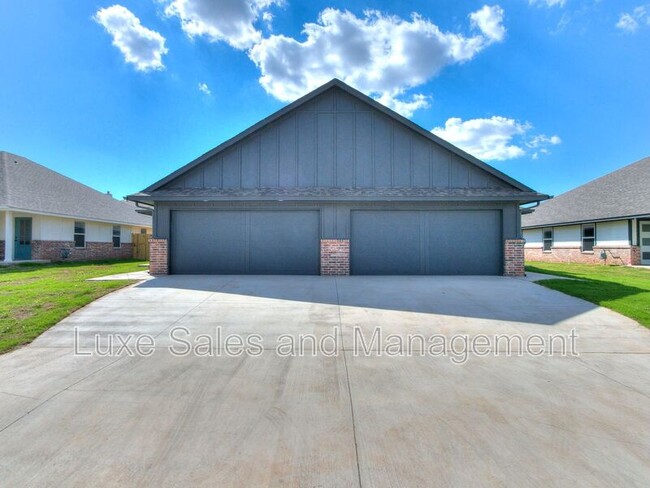 Building Photo - 10541 Lawson Pl Rd