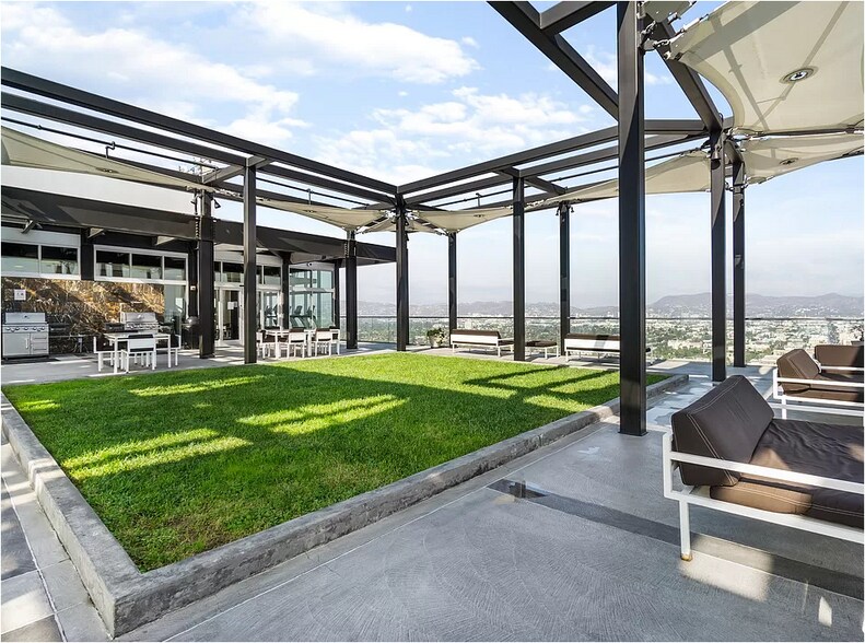 Primary Photo - 3810 Wilshire Blvd