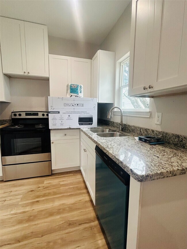 Building Photo - 1318 Stowell