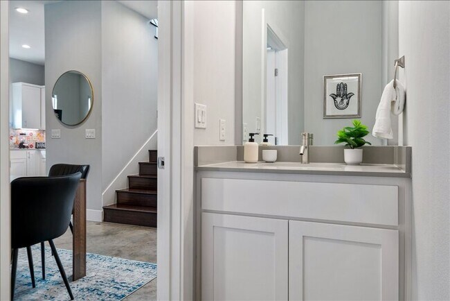 Building Photo - 6301 Santos St