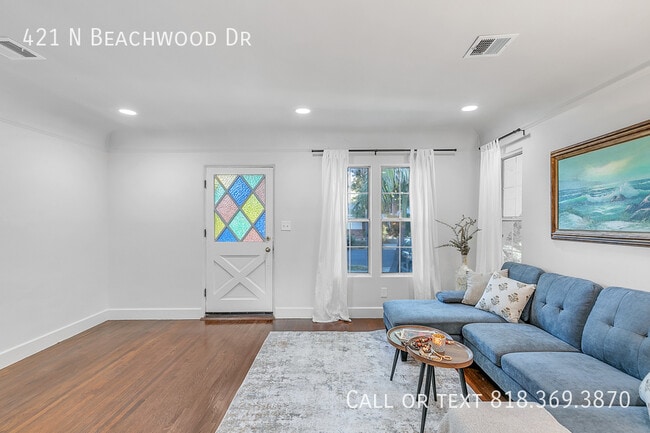 Building Photo - 421 N Beachwood Dr