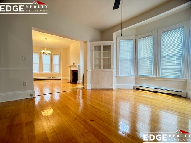 Building Photo - 19 Gordon St