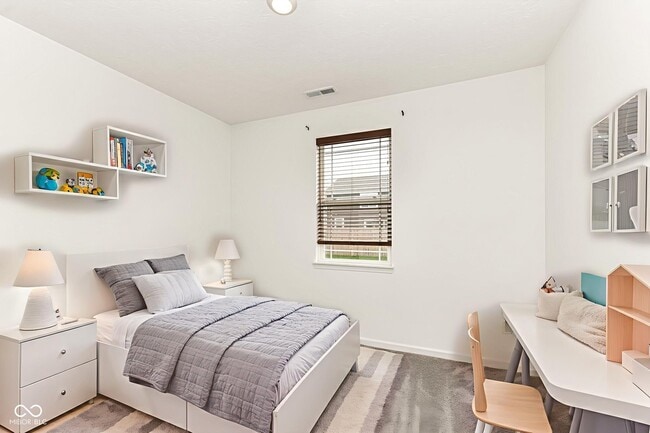 Building Photo - 291 Limerick Ln