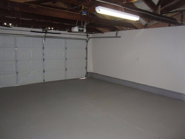 Building Photo - 4-Bedroom Home in Concord’s Desirable State Streets Neighborhood