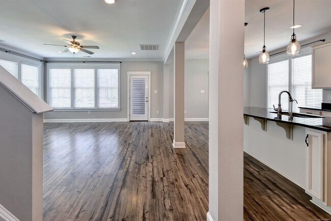 Building Photo - 3299 Leighton Blvd