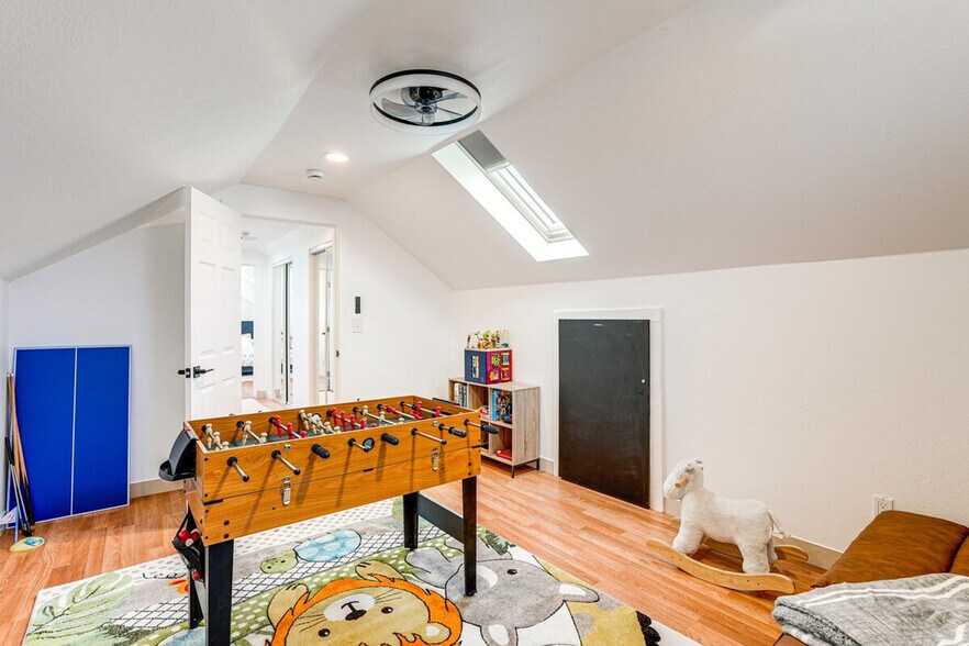 Building Photo - 641 Central Ave