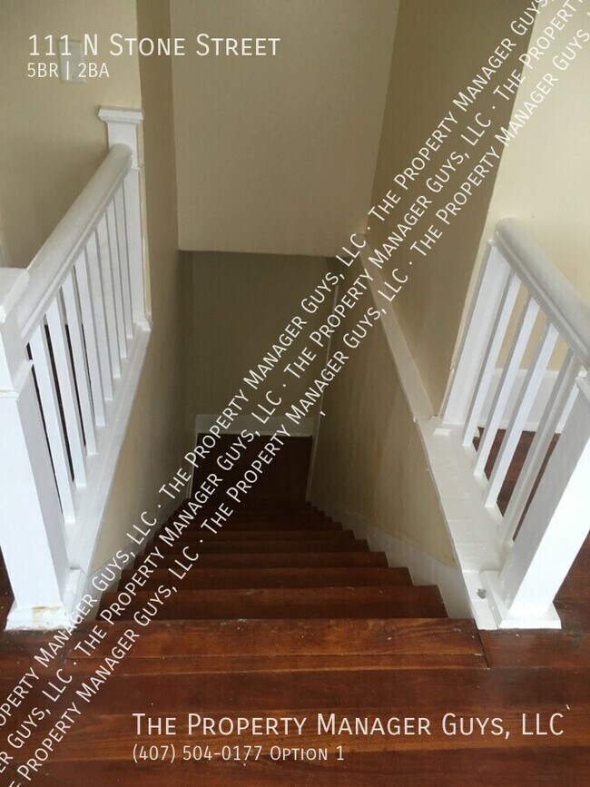 Building Photo - 111 N Stone St