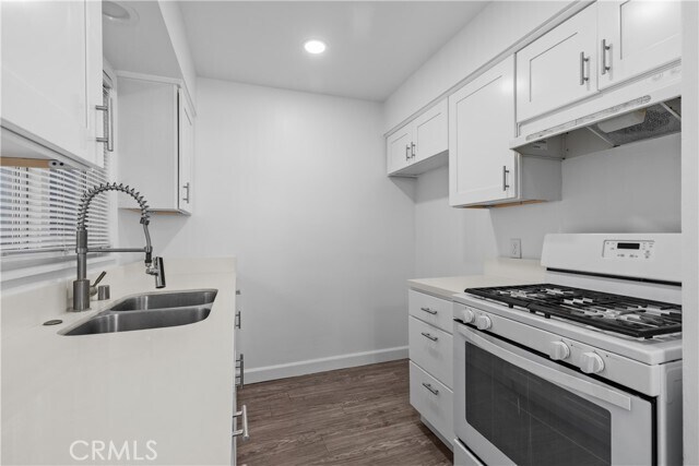 Building Photo - 203 Avenida Granada