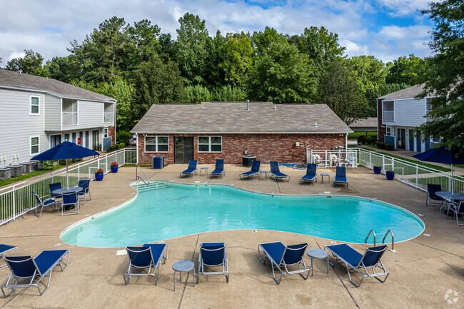 Building Photo - Mill Creek Apartments