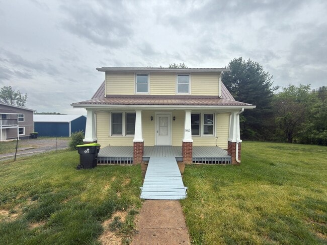 Building Photo - Pulaski, 4BR / 1.5 BA, available now