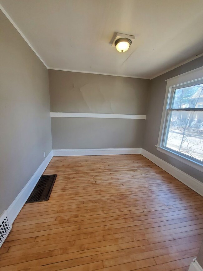 Building Photo - 2535 N 16th St