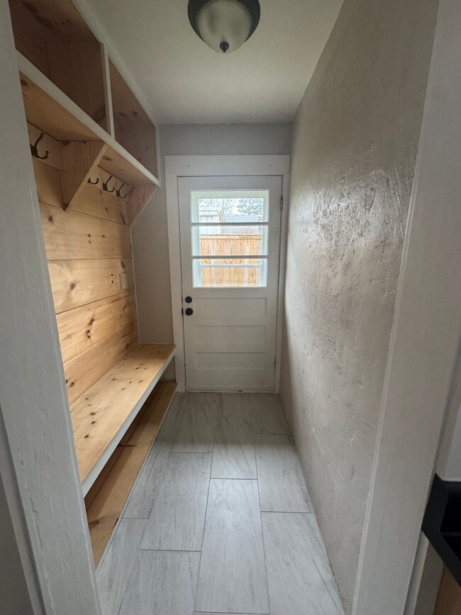 Building Photo - 610 Ripley Ave