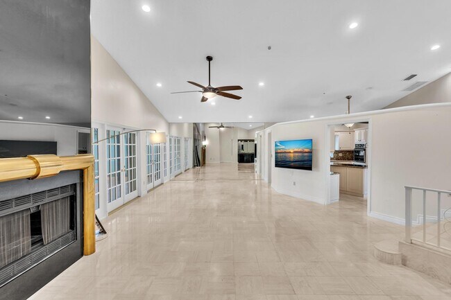 Building Photo - 22595 Esplanada Cir