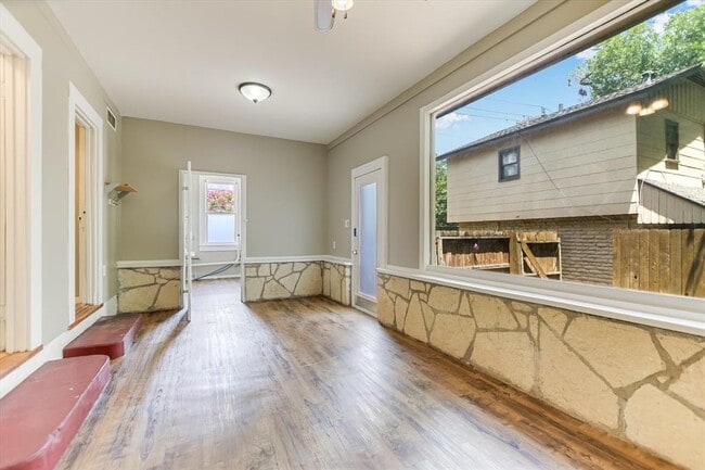 Building Photo - 4415 Avenue D