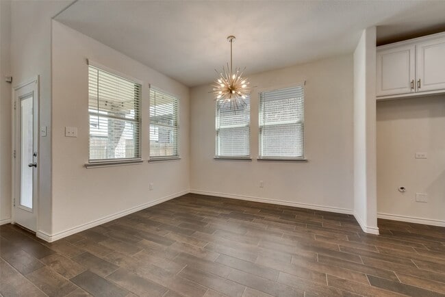 Building Photo - 2085 Tahoka Ln