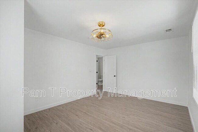 Building Photo - 201 A W 37th St
