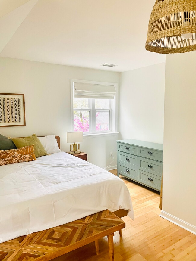 Building Photo - 4005 9th St