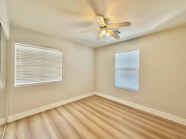 Building Photo - 3393 Jasmine Vine Ct